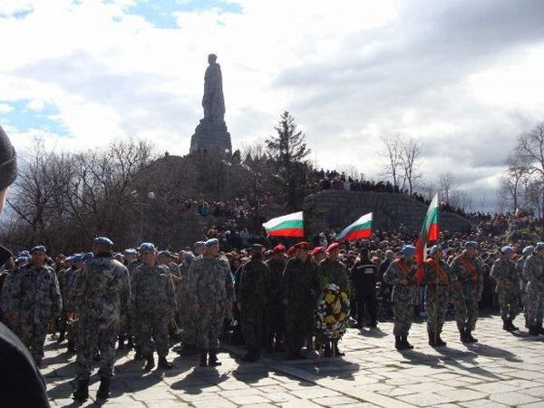 Предложиха 3 март вече да не е националният празник на България