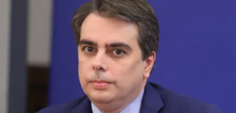 Финансовият министър за протестите: Който иска и вика, няма да получи пари