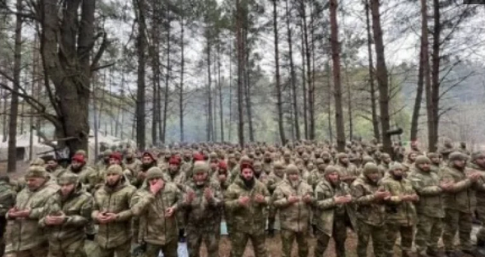 Чеченският батальон „Восток“ тръгна към Мариупол след заповед да ликвидира неонацистите ВИДЕО