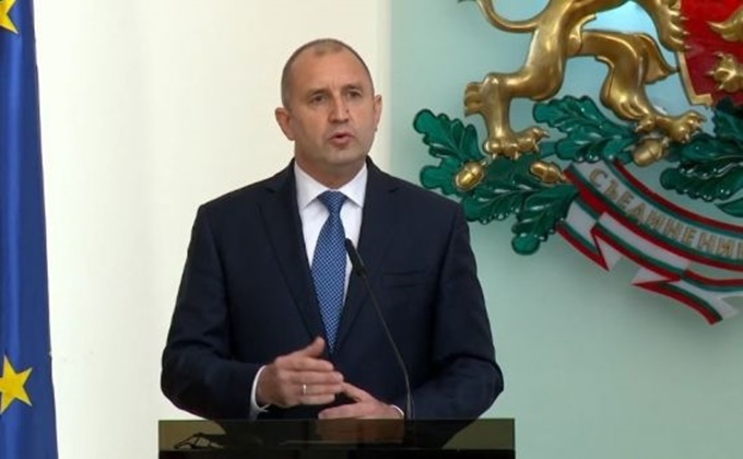 Румен Радев: Няма да позволя да премахнат министъра на отбраната в разгара на военна криза