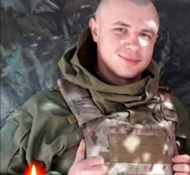 Украински войник сам се взриви заедно с мост, за да спре нахлуващите в родината му руски танкове