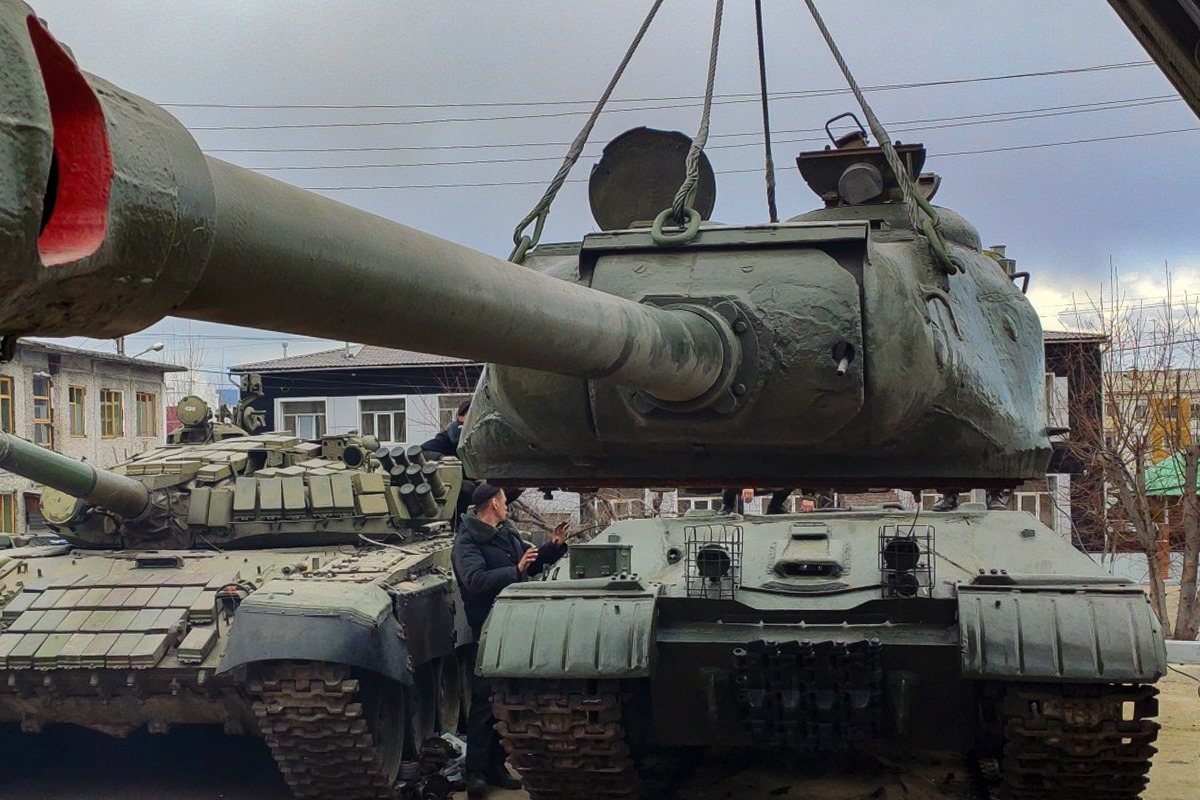 Столичани бият тревога: Танкове ли реват в столичния парк Заимов?