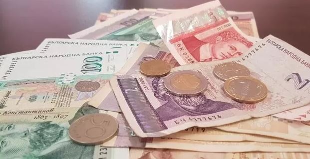Преизчисляват пенсиите от 1 октомври. За всеки умножават 889 лева по