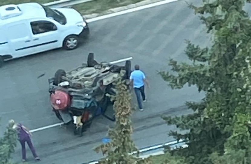 НА ЖИВО ОТ БУЛ. БЪЛГАРИЯ В СОФИЯ! Отекнаха мощни трясъци, мелето е тотално, коли се търкалят пред ужасените в трафика!