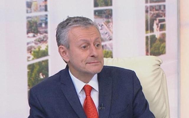 Шах и мат: Соломон Паси се връща с гръм и трясък като ключова фигура в държавата