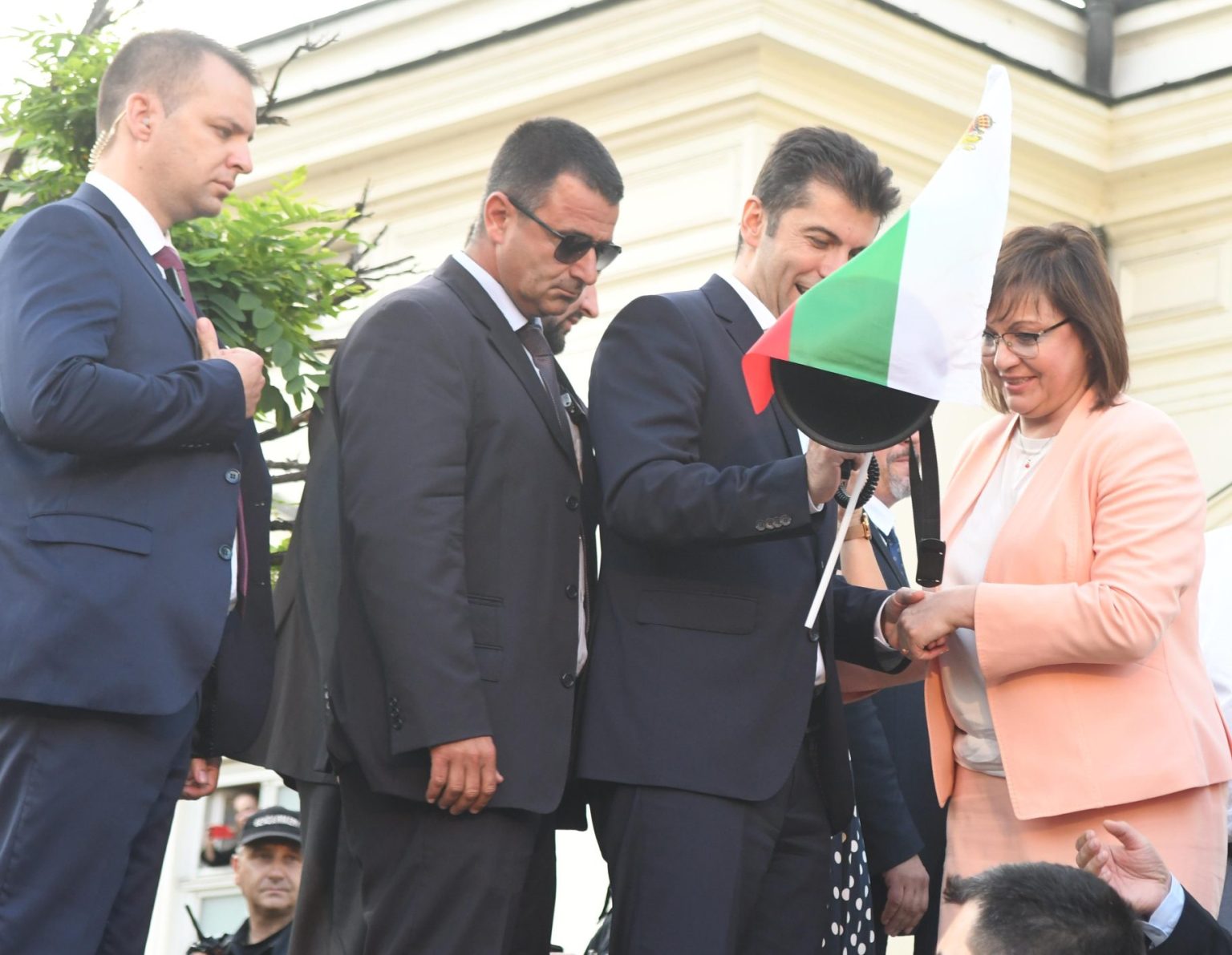 Корнелия Нинова също в сензационна атака, разкри чий плод са Кирил Петков и Асен Василев