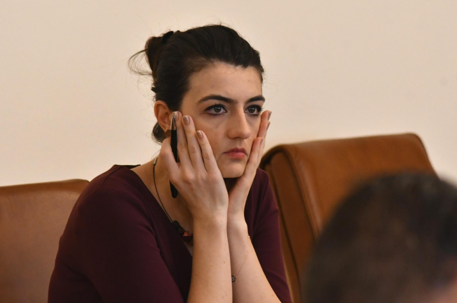 Взело ли е Лена едни пари от другарите от УС на ББР, или не? Това е въпросът, а не бюлетината