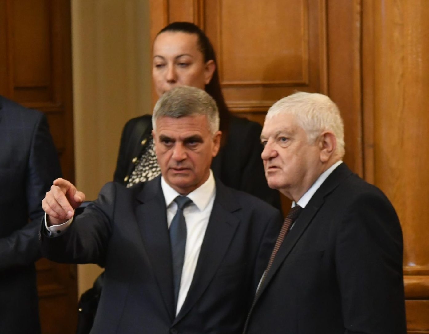 Янев се врътна за подкрепата за Габровски: Трябва още нещо да го питам