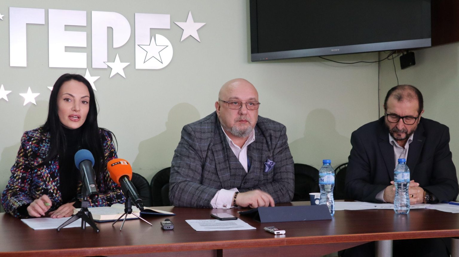 ГЕРБ внася закон: Минаваш незаконно границата ни, влизш в затвора! Сега да видим мигрантите