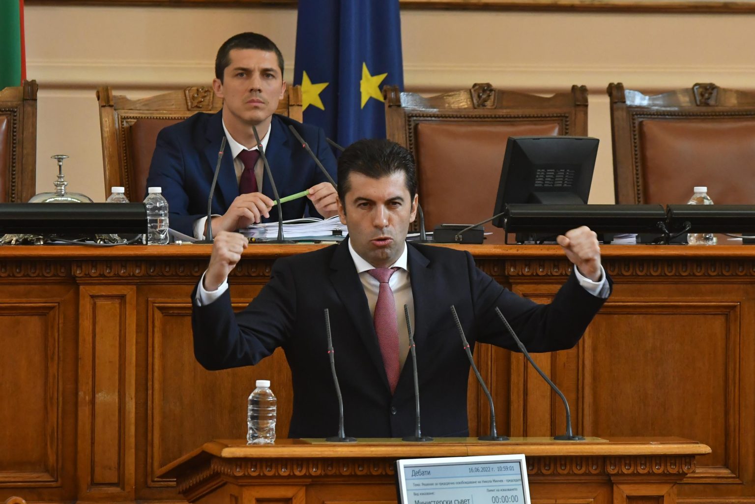 Кирил Петков пред Лора Крумова: Усещам сила! Пак ще съм премиер