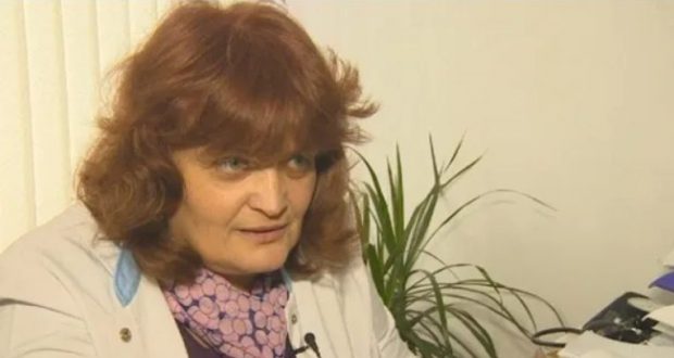 За пример! Родопската д-р Куин лекува в 32 села, изражда на свещи и язди кон, за да спаси човешки живот