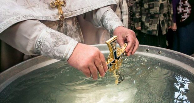 Какво може и не може да се прави със светена вода