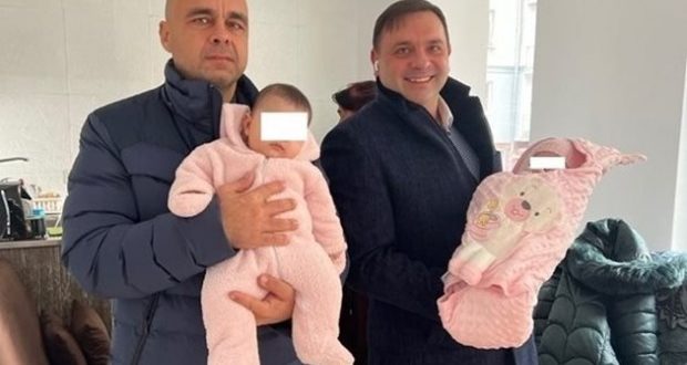 Майката, подала сигнала за разменените бебета: Изпитвам гняв! Това е травма за цял живот