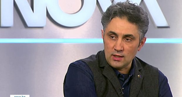 Асен Генов за разрушеният паметник: „Съветската армия не ни освобождава, тя ни окупира“