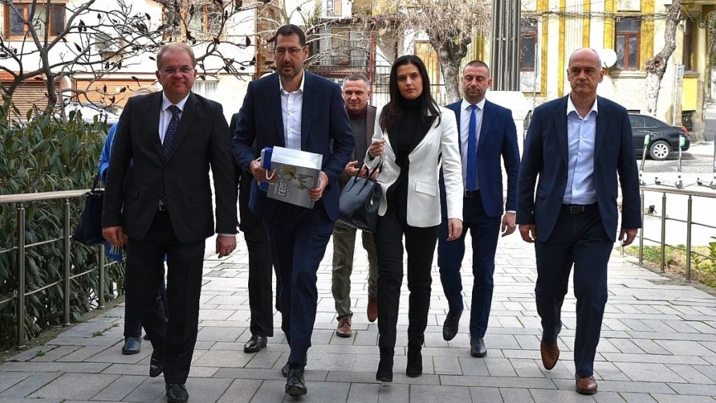 ГЕРБ хвърля като №3 в Пловдив жената, която скапа живота на Кирил Петков и Асен Василев