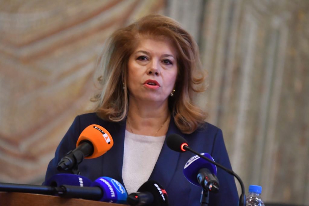 Радев прати Йотова да заплаши с още българи в Магнитски и да охули БСП: Има и друга левица…