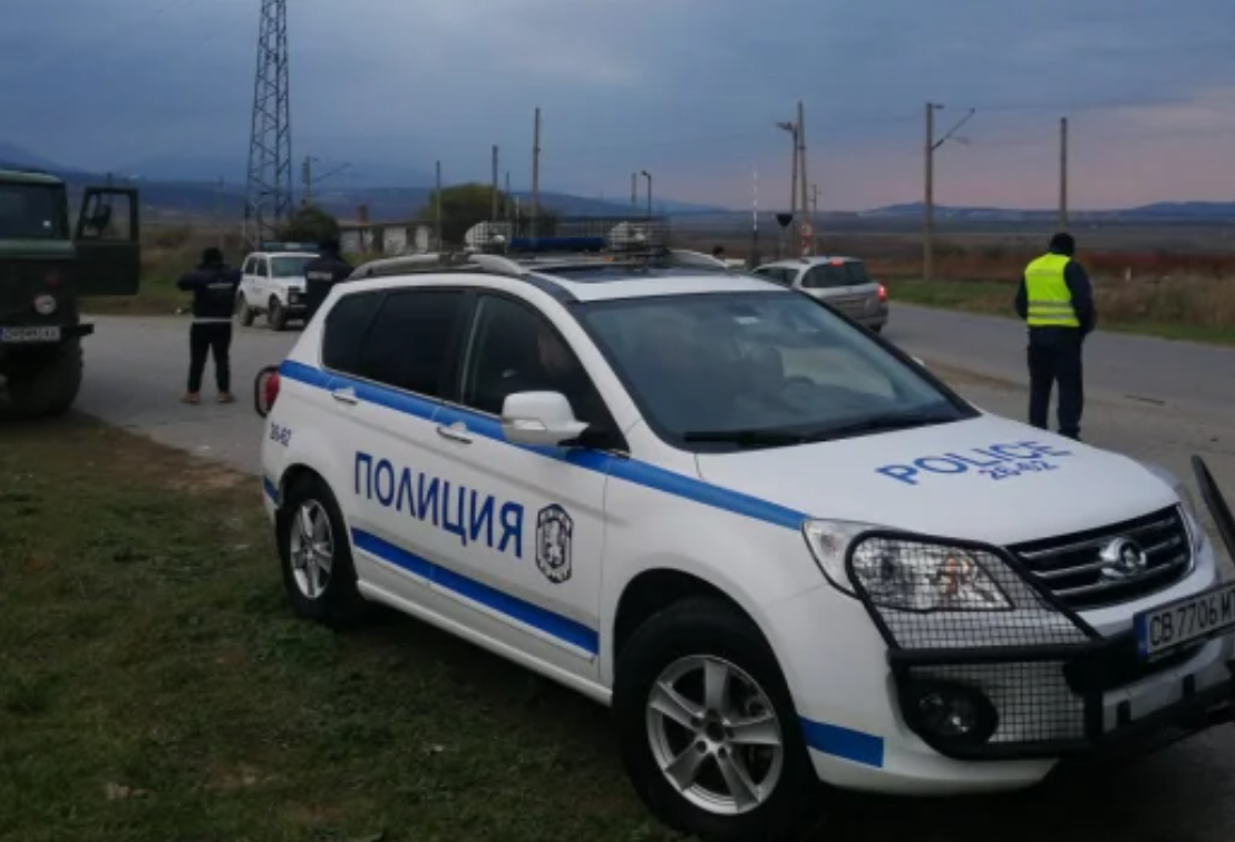 Такова чудо в Сливенско не помнят: МВР скова областта, проверяват наред. Народът не смее да мръдне