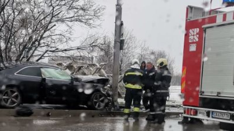 Мартенският сняг взе първи жертви в София СНИМКИ