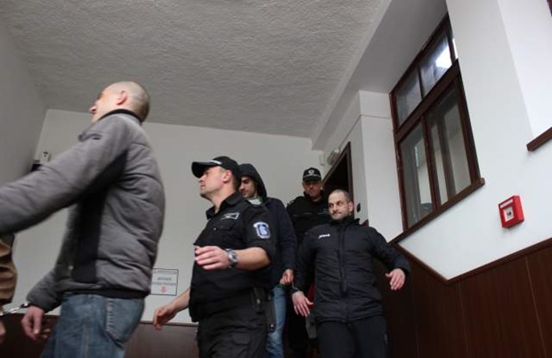 Затворници разбиха ключалка, за да спасят охранител, който получил инфаркт / СНИМКИ