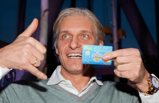 Мъж надхитри банка по изумителен начин! От банката полудяха, че някой ги прецака с техните номера