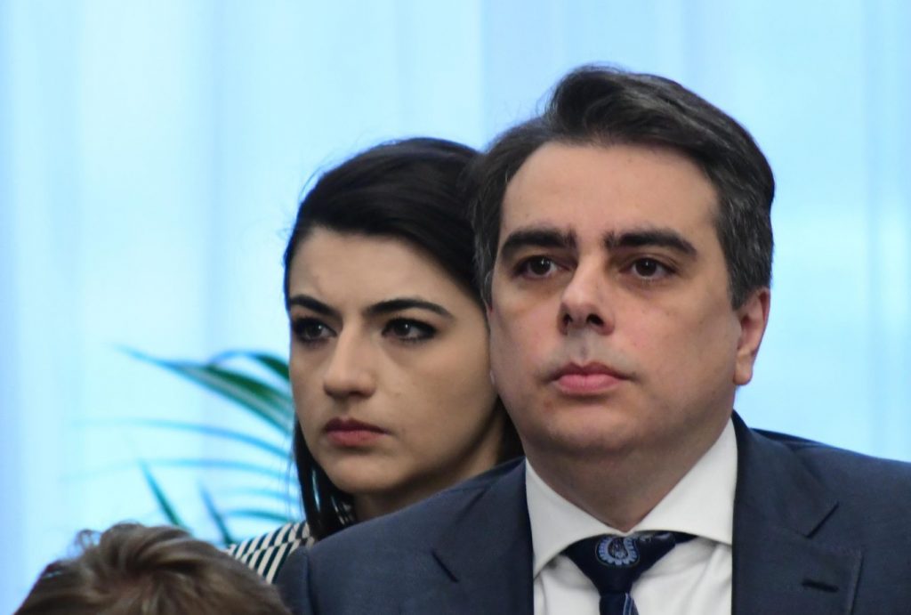 Асен Василев сравни НАТО с Варшавския договор