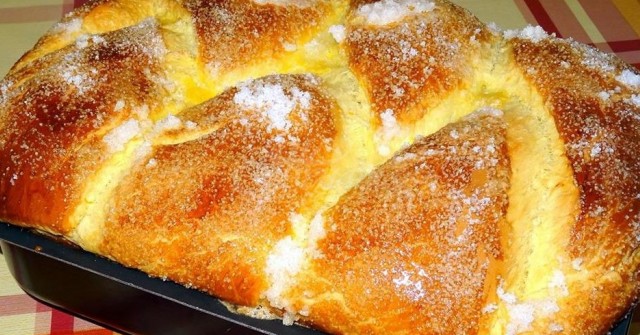 Меся го с миксера, втасва ми в хладилника разкошен козунак на конци по най-мързеливия начин