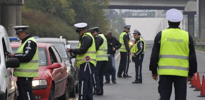 Внимание, шофьори! МВР започва да отнема много повече точки за нарушения, решено е СПИСЪК