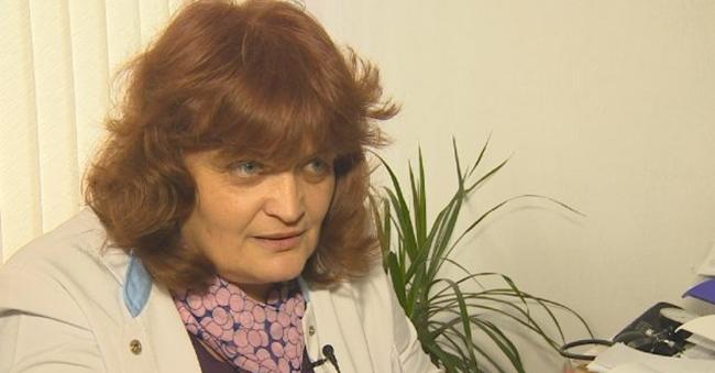 Лекарка лекува в 32 села, изражда на свещи и язди кон, за да спаси човешки живот