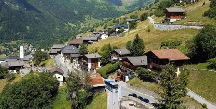 Красиво селце в Швейцария ви предлага 50 бона, за да живеете там