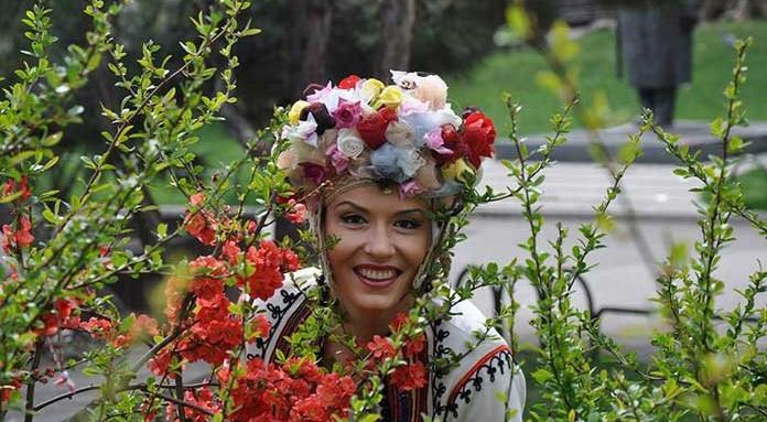 Неделя е най-светлият празник – Цветница. Ето нещата, които жените задължително трябва да направят