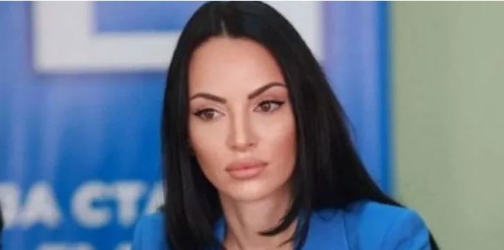 Красивата брюнетка, която показа на варненци как се печелят избори, отвя дори и Борисов по преференции
