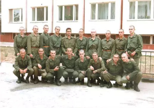 Неповторими бисери и смешни случки от родната казарма