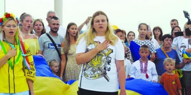 Няма угодия: Дават по 3 бона заплата на украинските бежанци у нас, те се мръщят