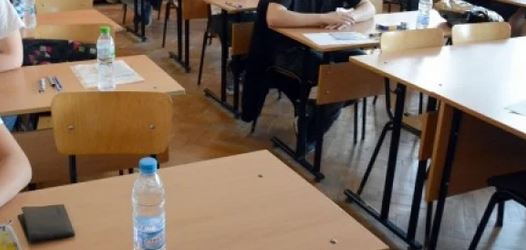 МОН обяви оценките от матурите: Резултатите са трагични!
