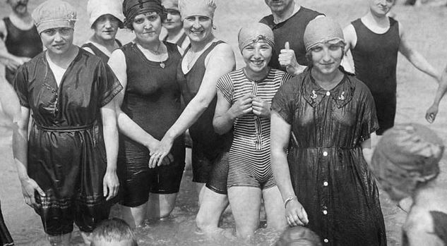 Как се е ходело на море преди 100 години, СНИМКИ разкриват къде се е къпал Цар Борис III