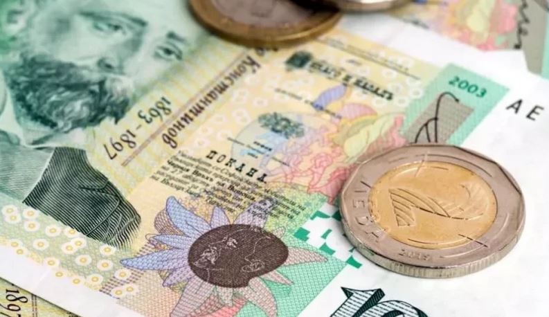 За да има пари за пенсии: Режат 1,5 млрд. от чиновниците