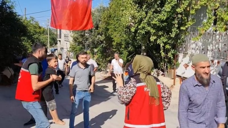 Ужасът се върна в Турция! Хората наизскачаха през прозорците / ВИДЕО