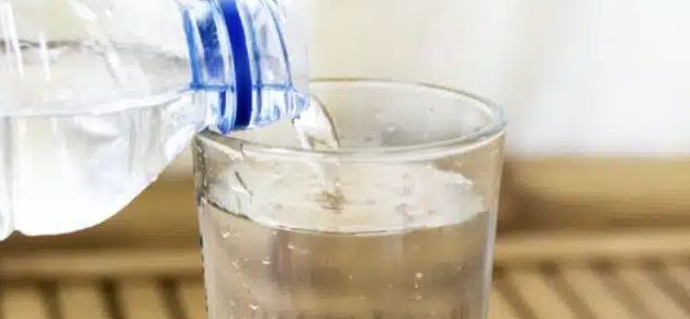 Момче изпило шест бутилки вода и се отровило – да, можеш да се отровиш с вода