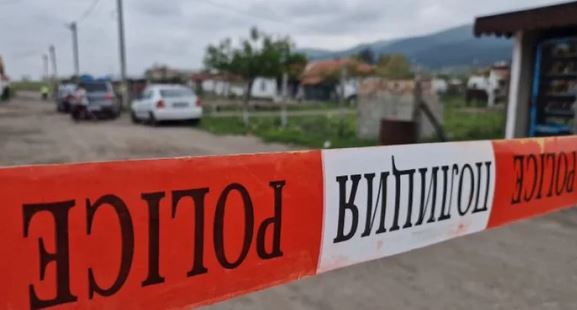 Ужасът „400 шева“ и във Видин: 19-годишен отвлече бившата си, наби я и острига косата й