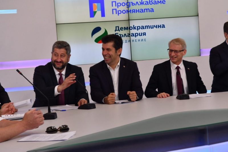 Интригата е голяма! ПП и ДеБъ да укротят реформаторските си претенции
