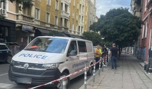 Хвърлял месото в канализацията, закопал главата и скелета на Витоша! Първи СНИМКИ на разфасования Крис и убиеца му