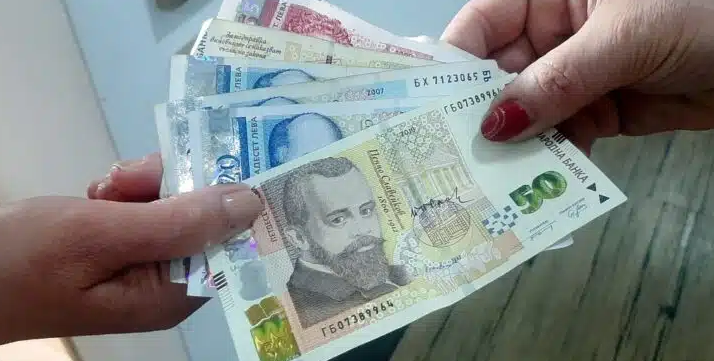 Ето колко трябва да ви плащат за работа на празничен ден, както и за извънреден труд в различните дни