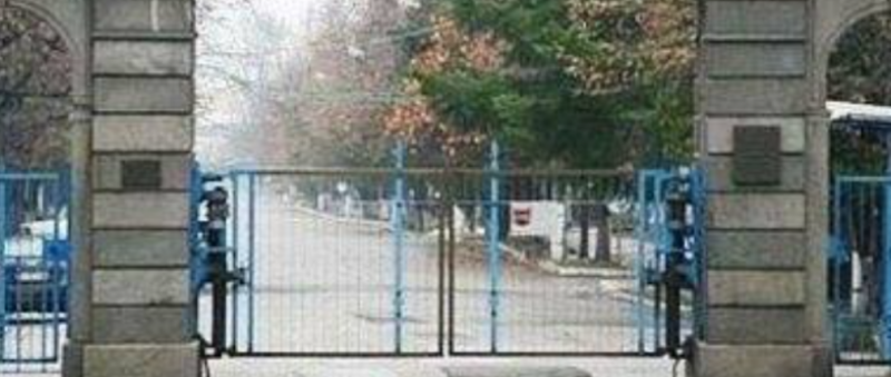 Извънредно! Жестока трагедия с млад мъж в един от най-големите заводи в България