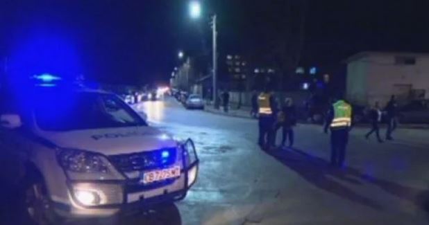 Бой в изборната нощ, чупене на прозорци и епичен сблъсък с кметицата на Борован СНИМКИ
