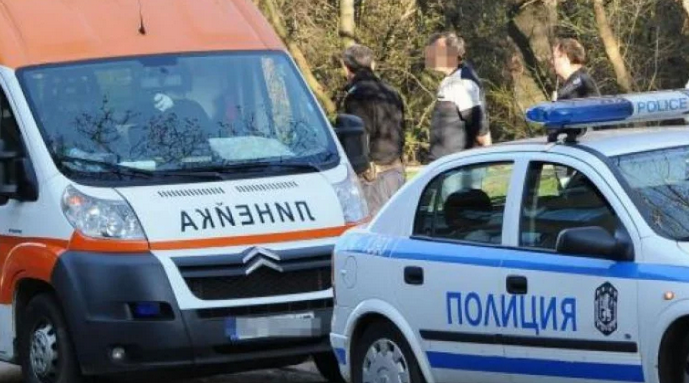 Момиче скочи от кола в движение, почина във врачанската реанимация