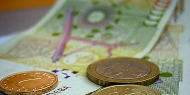 Огромни промени с данъците ни бъркат сериозно в джоба след Нова година