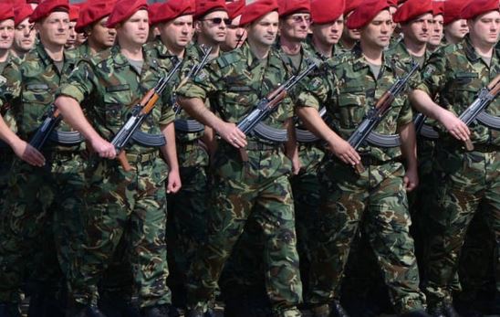 МО с извънредни мерки заради кризата в армията, планира задължително военно обучение