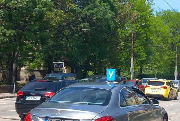 Променят възрастта, на която можем да вземем шофьорска книжка