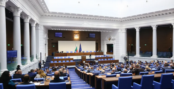 Изненада: Отнемат на депутатите благинките, в основата е Величие
