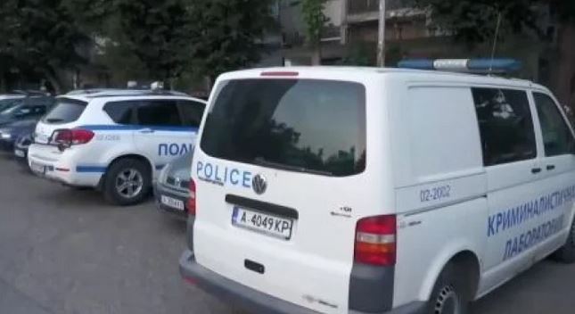 Ужасът в Бургас! Детето на бащата, който закла жена си и се самоуби, разказало, че…